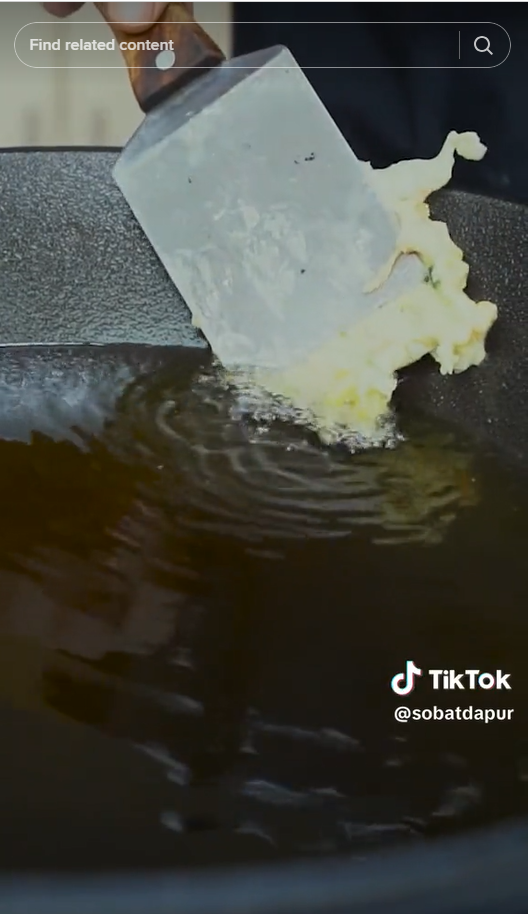 Tanpa tambah tepung beras, ini trik bikin bakwan jagung yang tipis dan renyah seharian