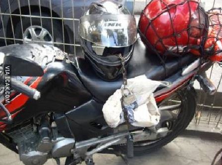 Potret kocak cara menjaga barang Berbagai sumber