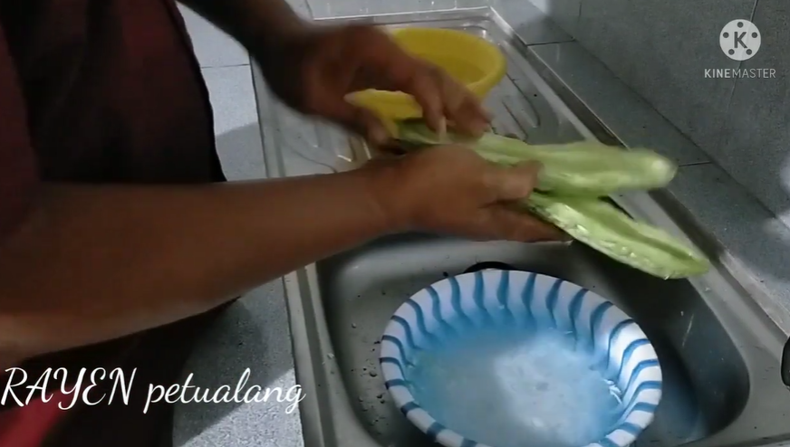 Trik mudah mengolah pare mentah jadi lalapan agar rasa pahitnya hilang tak tersisa