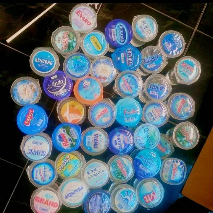 koleksi benda absurd © berbagai sumber