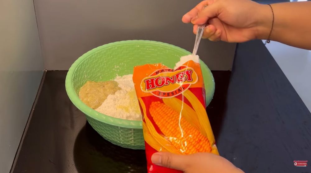 Tanpa soda kue atau baking powder, begini cara membuat adonan bakwan yang renyah tahan lama