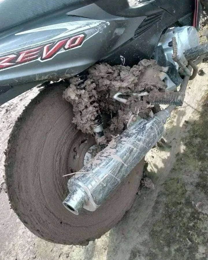 Motor nyeleneh bikin montir nangis Berbagai sumber Motor nyeleneh bikin montir nangis Berbagai sumber