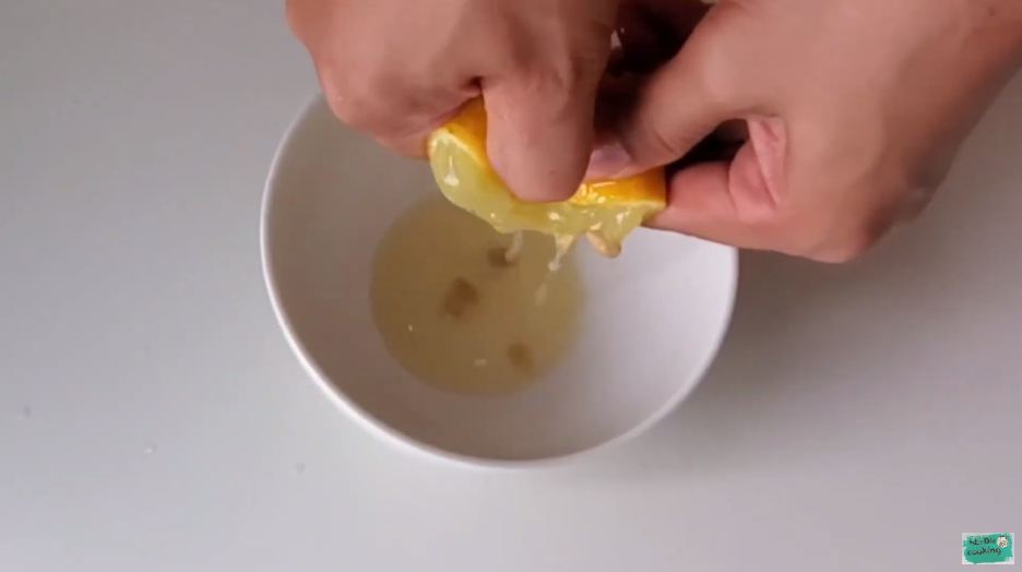 Tanpa sabun atau baking soda, ini cara hilangkan kerak di dasar teko cuma pakai 1 bahan dapur