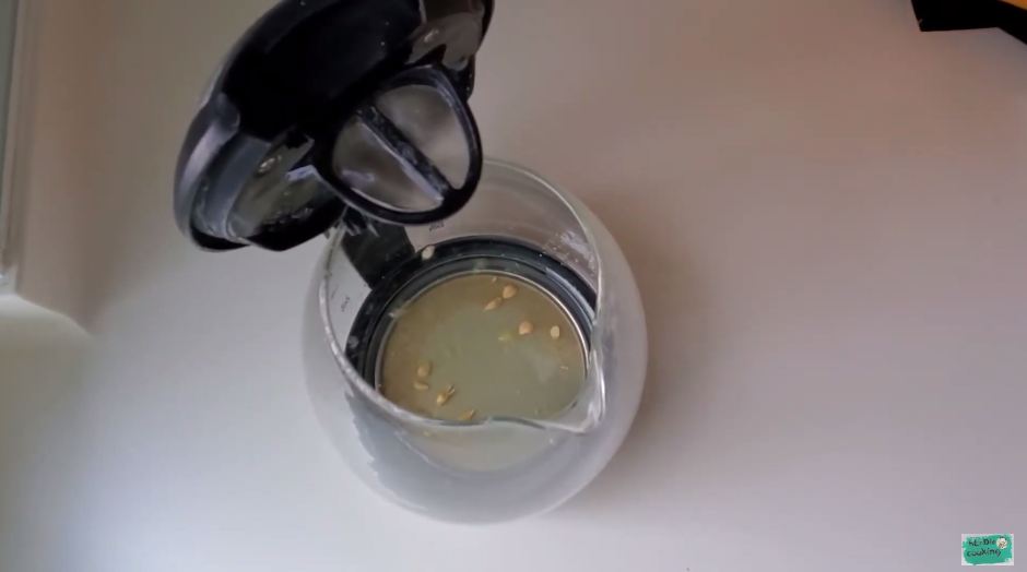 Tanpa sabun atau baking soda, ini cara hilangkan kerak di dasar teko cuma pakai 1 bahan dapur