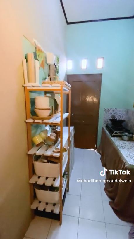 makeover kontrakan tiga petak artistik © TikTok