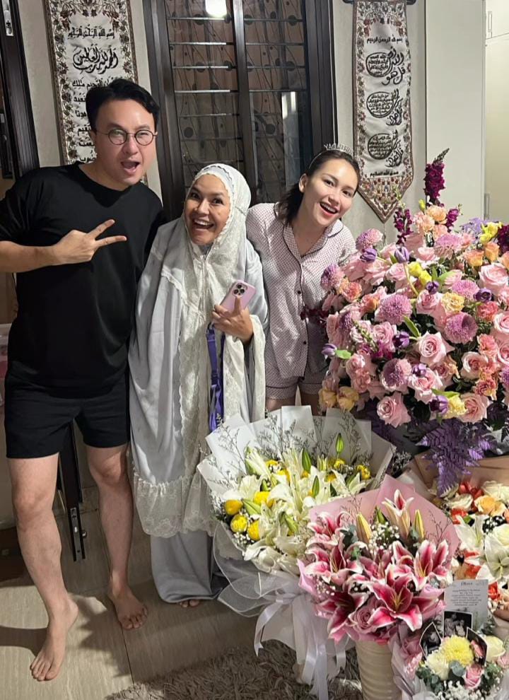 Momen perayaan ulang tahun Ayu Ting Ting ke-31, komentar mesra Ivan Gunawan tuai protes warganet © 2023 brilio.net