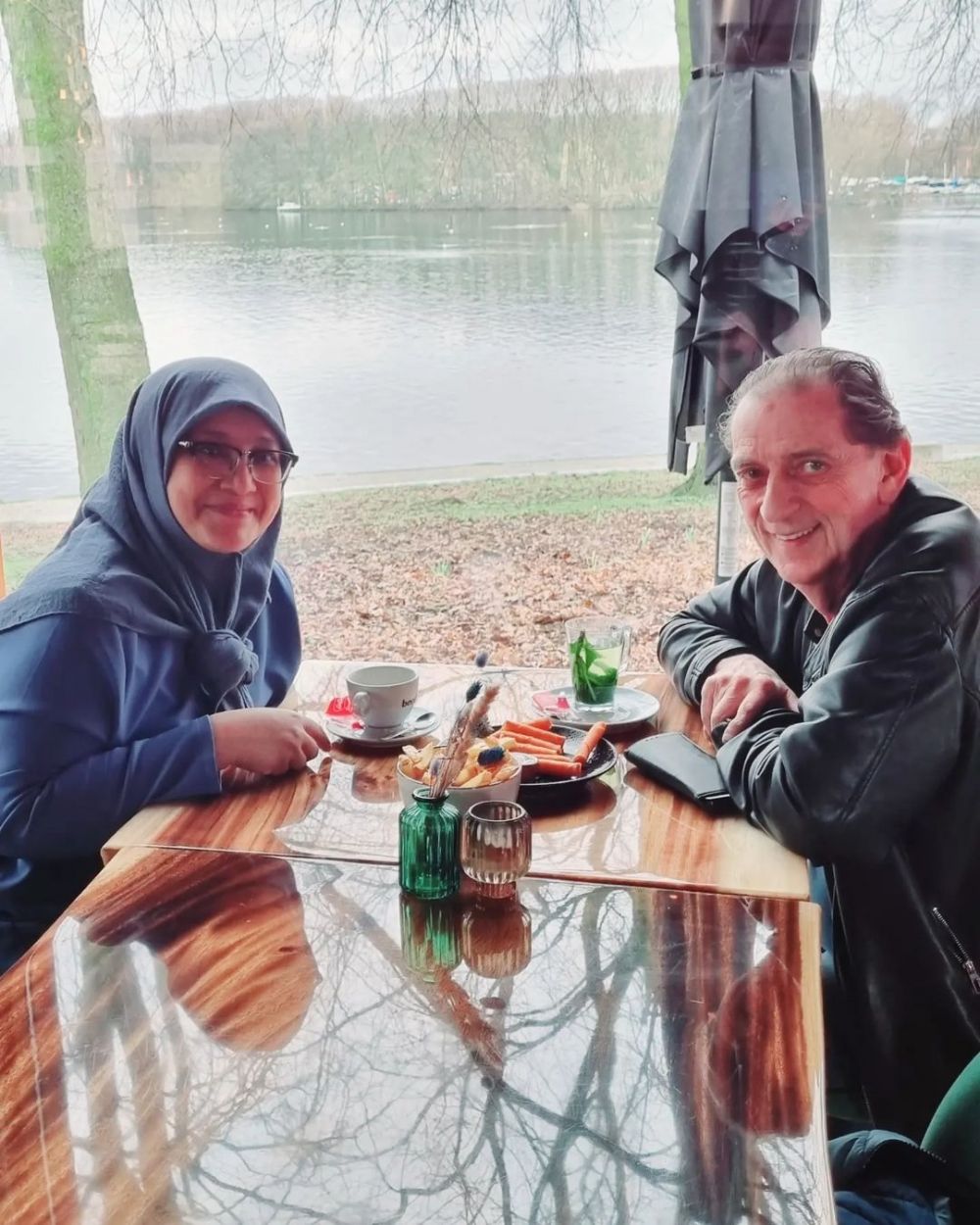 potret terbaru mertua artis yang dulunya pernah ngetop di era 80-an © berbagai sumber potret terbaru mertua artis yang dulunya pernah ngetop di era 80-an © berbagai sumber