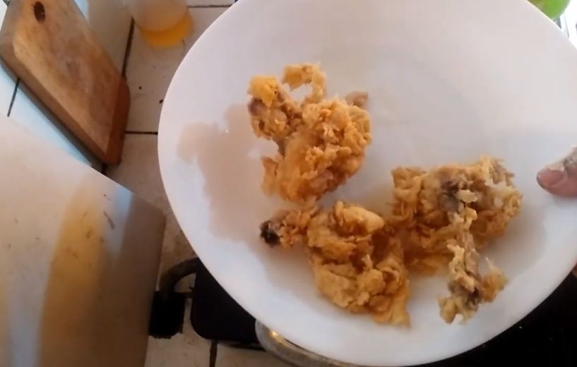 Tanpa telur atau baking powder, ini cara bikin ayam krispi agar tak alot dan renyah tahan lama