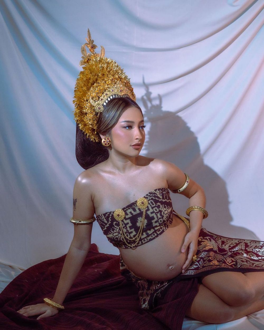 momen maternity shoot jennifer coppen dan dali wassink © berbagai sumber momen maternity shoot jennifer coppen dan dali wassink © berbagai sumber