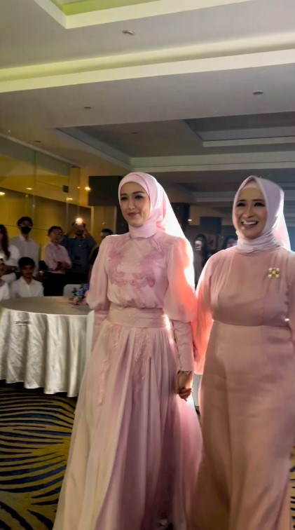 ulang tahun Shakiena ke-17 © Instagram ulang tahun Shakiena ke-17 © Instagram