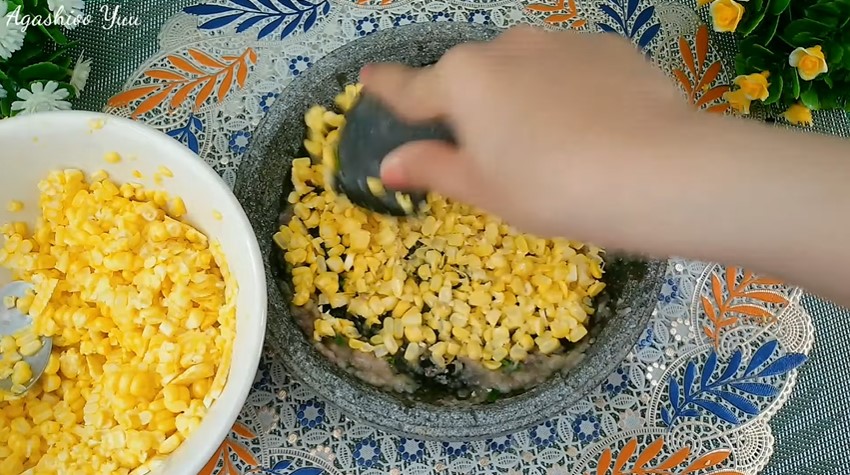 Trik jitu bikin adonan perkedel jagung agar hasilnya renyah dan tak ambyar meski tanpa telur