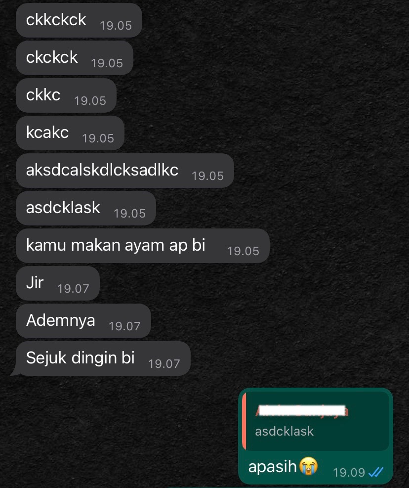 Chat lucu obrolan orang pacaran ini absurd abis Berbagai sumber Chat lucu obrolan orang pacaran ini absurd abis Berbagai sumber