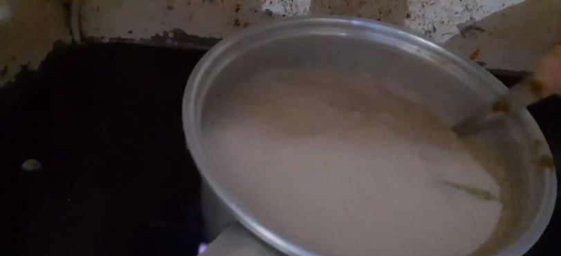 Trik merebus susu sapi murni agar tak amis dan kualitasnya terjaga, cukup tambahkan 3 jenis rempah