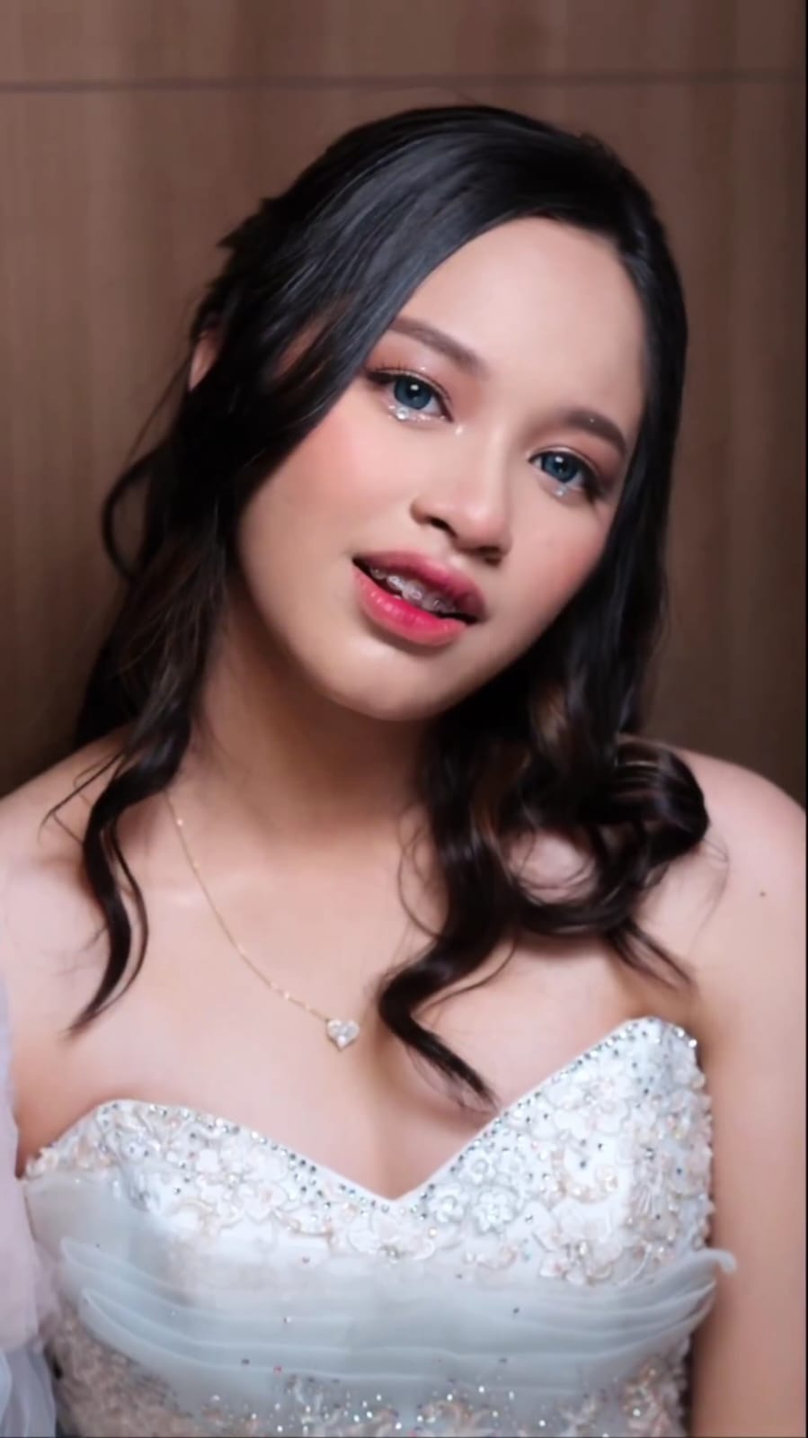 Dirayakan seperti pesta pernikahan, intip 8 pesona Shakiena anak Pasha Ungu saat ulang tahun ke-17 © 2023 brilio.net Dirayakan seperti pesta pernikahan, intip 8 pesona Shakiena anak Pasha Ungu saat ulang tahun ke-17 © 2023 brilio.net