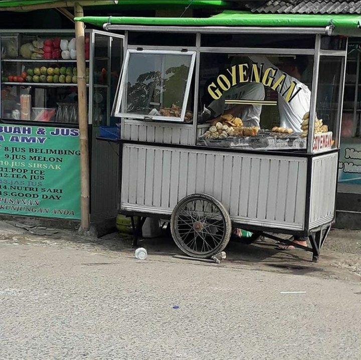 tulisan jualan makanan sok imut © berbagai sumber