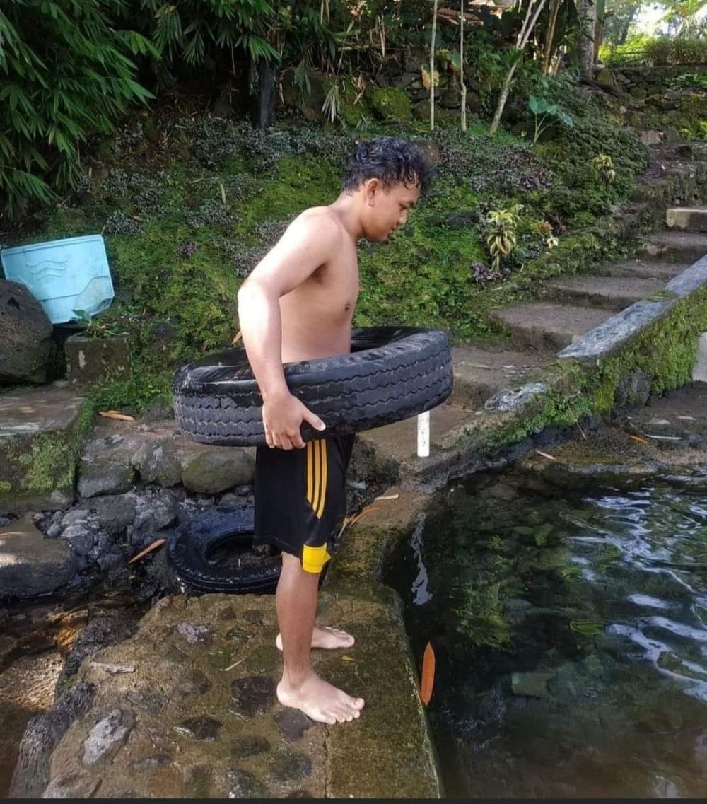 bapak bapak jenaka © Facebook