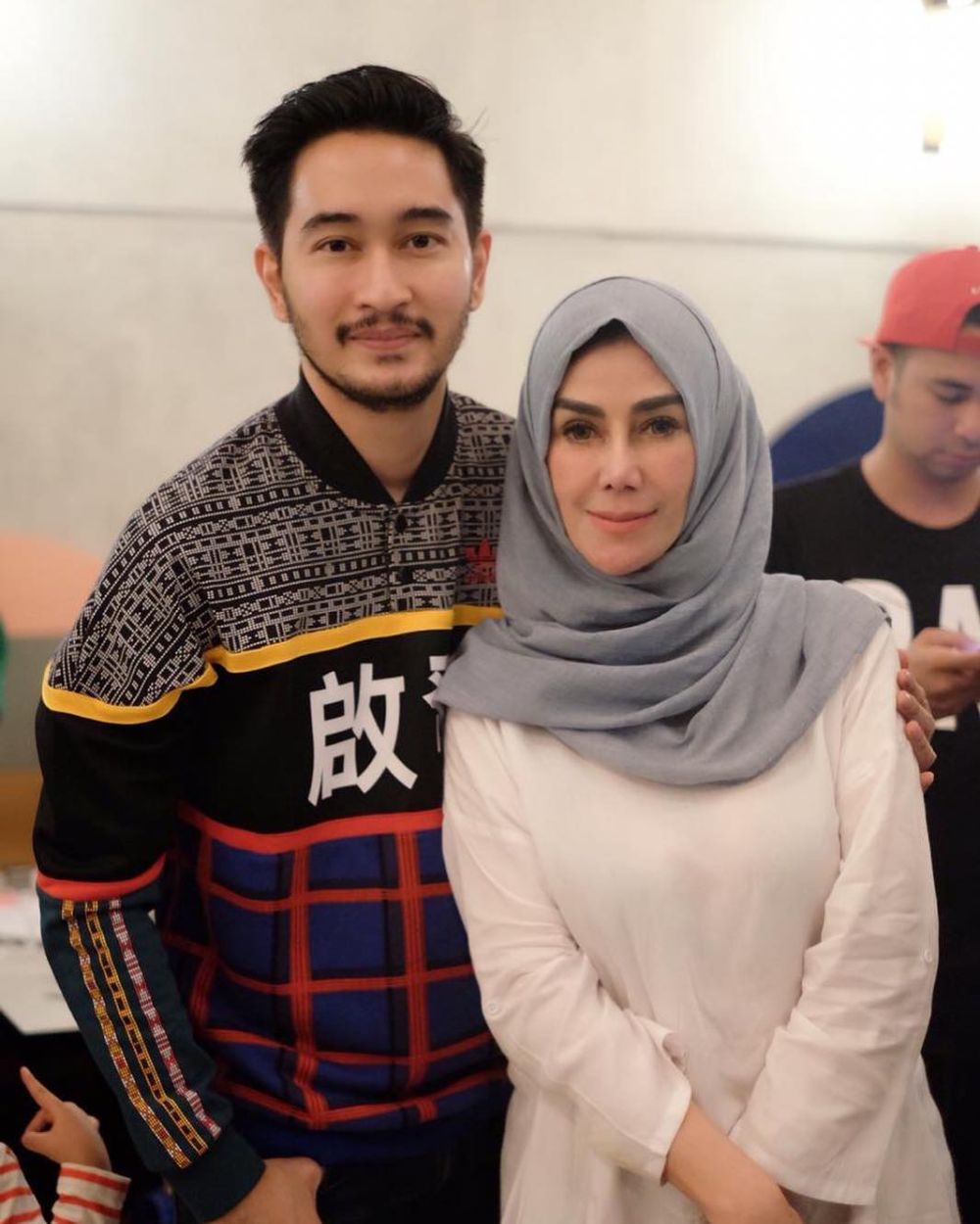 potret kebersamaan amy qanita dan jeje © instagram