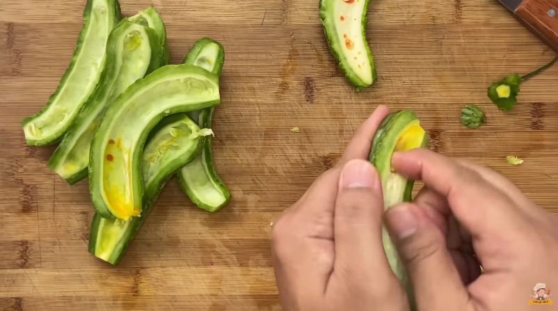 Jangan diremas pakai garam, ini trik bikin tumis pare yang antipahit dan mudah dibuat