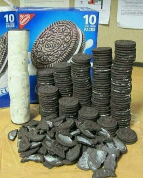 Potret kocak orang saat gabut di rumah Berbagai sumber Potret kocak orang saat gabut di rumah Berbagai sumber