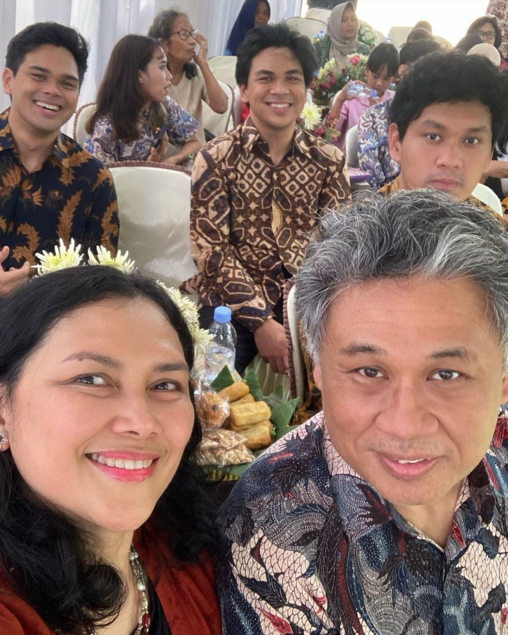 momen lamaran mikha dan gregoria © instagram