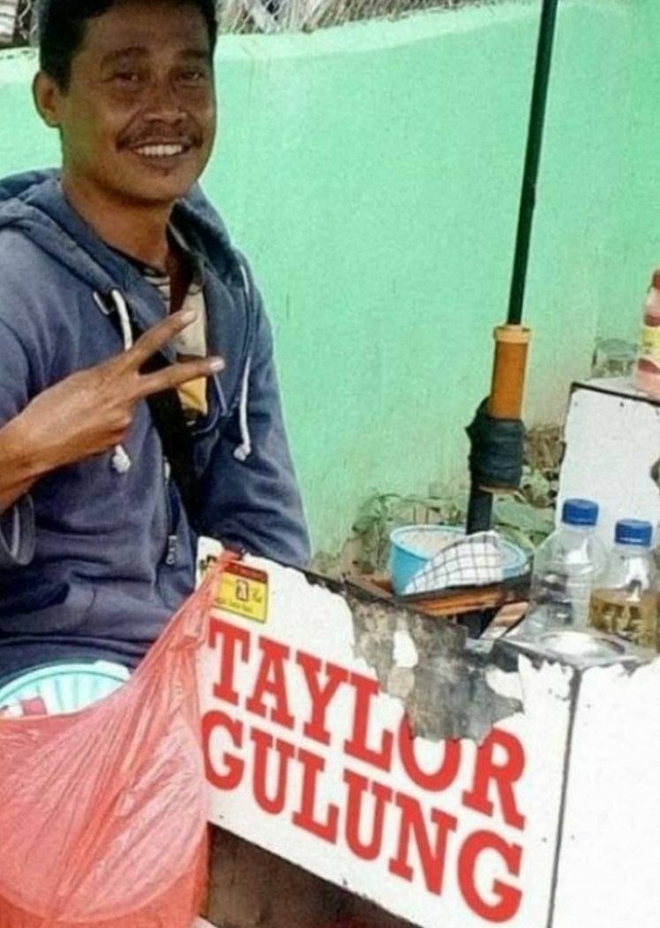 Promosi absurd pedagang keliling Berbagai sumber