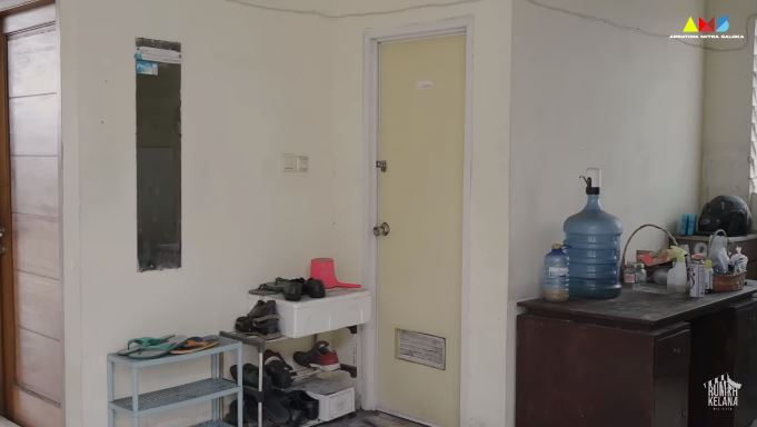 kosan arya saloka © YouTube