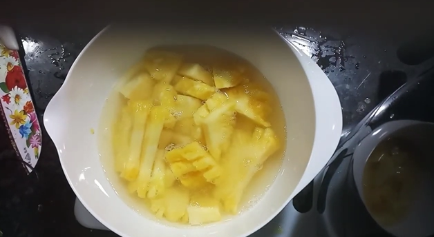 Trik simpan potongan nanas agar tetap segar dan tahan berhari-hari, cuma pakai 1 bahan dapur