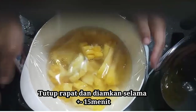 Trik simpan potongan nanas agar tetap segar dan tahan berhari-hari, cuma pakai 1 bahan dapur
