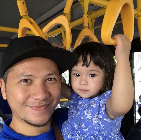 SELEB NAIK ANGKUTAN UMUM © 2023 brilio.net SELEB NAIK ANGKUTAN UMUM © 2023 brilio.net