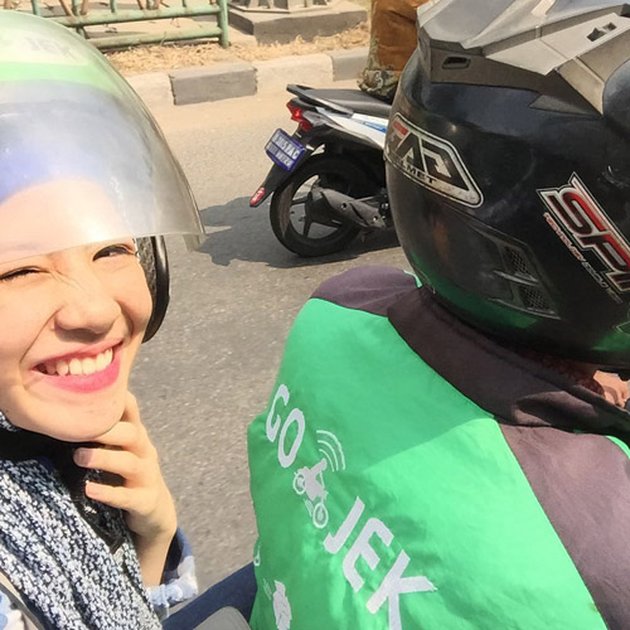 SELEB NAIK ANGKUTAN UMUM © 2023 brilio.net SELEB NAIK ANGKUTAN UMUM © 2023 brilio.net