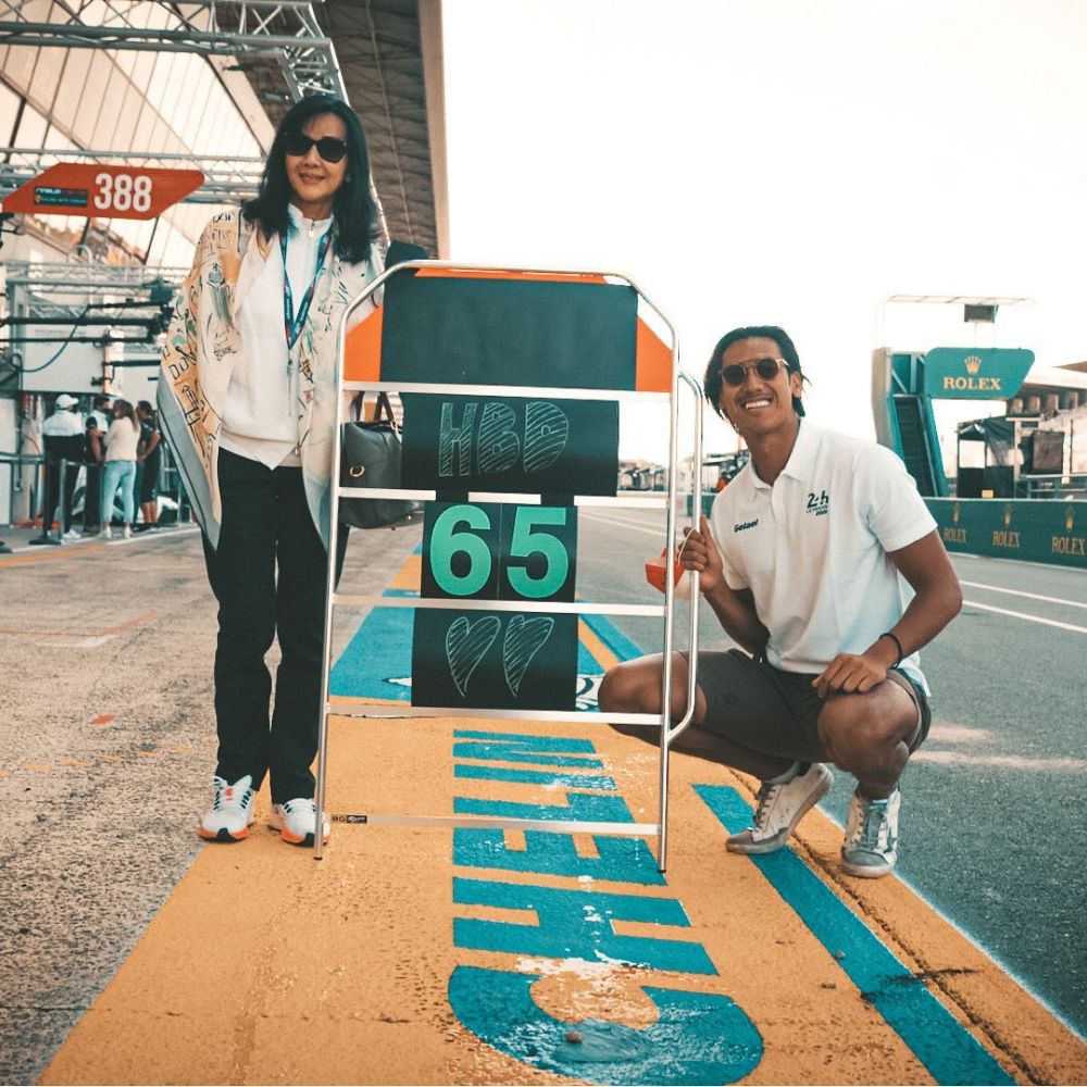 potret terbaru model yang jadi pesinetron top kini awet muda di usia 66 © berbagai sumber potret terbaru model yang jadi pesinetron top kini awet muda di usia 66 © berbagai sumber