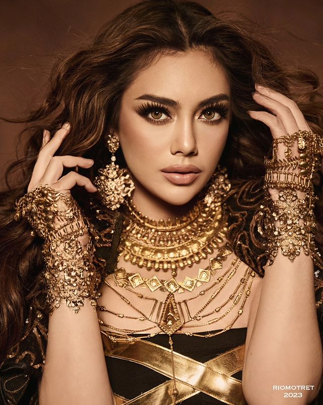 Celine Evangelista saat pemotretan © Instagram