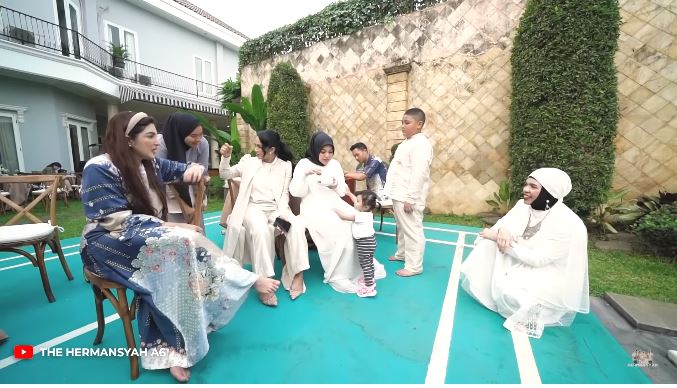 momen atta rayakan idul adha bareng keluarga besar © berbagai sumber