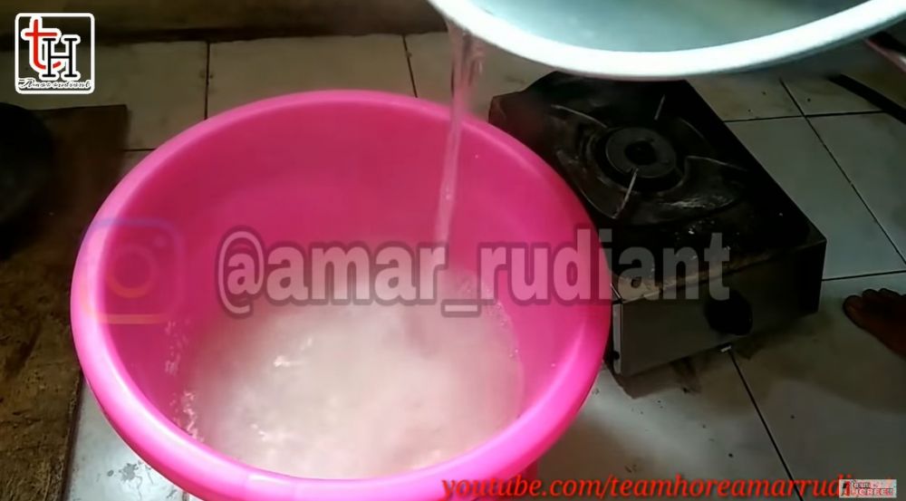 Pakai 1 bahan dapur, ini trik menanak nasi supaya tidak cepat basi