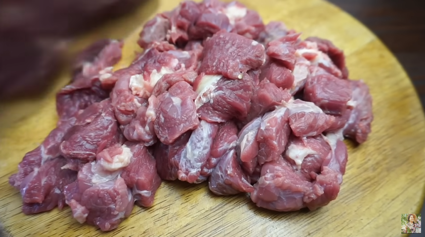 Tanpa nanas atau daun pepaya, ini cara marinasi daging pakai 3 bumbu dapur agar lebih cepat empuk