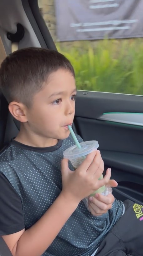 El Barack jajan kaki lima © berbagai sumber