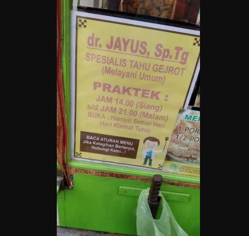 Potret kocak tulisan di pedagang keliling Berbagai sumber Potret kocak tulisan di pedagang keliling Berbagai sumber