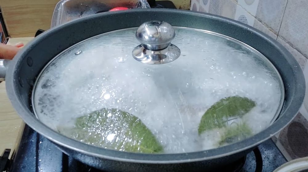 Hanya 15 menit, ini cara merebus iga sapi agar empuk dan hemat gas tanpa presto