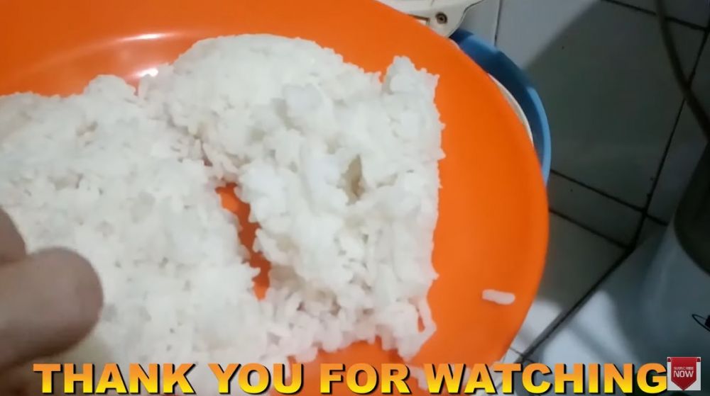 Bukan dikukus atau ditambah air, begini cara menghangatkan nasi sisa agar pulen dan tidak pera
