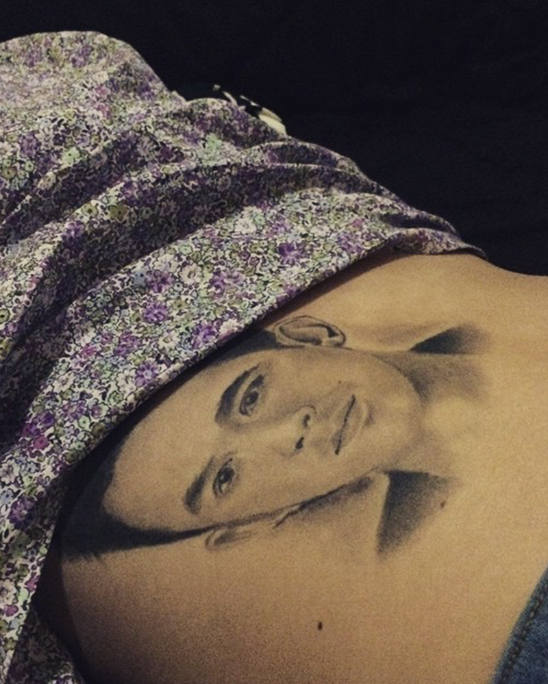 seleb tato wajah orang tercinta di badan © instagram seleb tato wajah orang tercinta di badan © instagram
