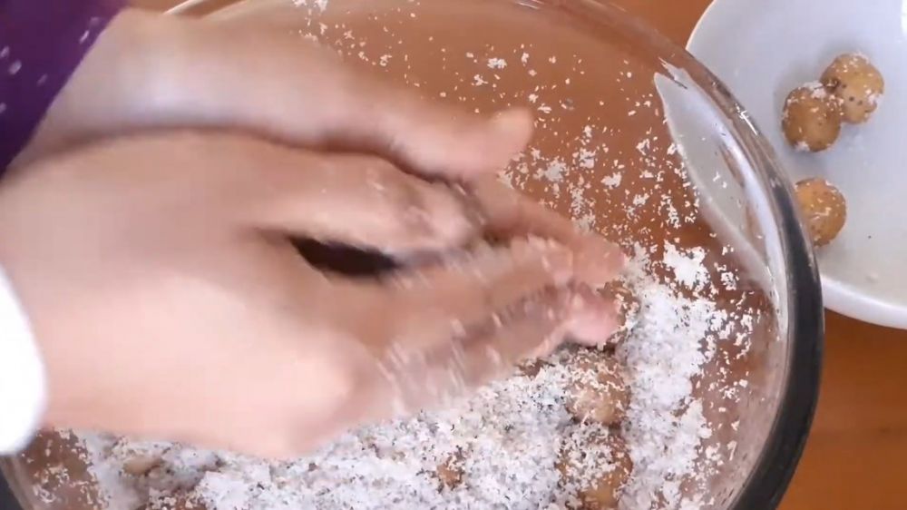 Pakai 1 bahan, ini cara cepat bersihkan kentang dalam jumlah banyak tanpa perlu dikupas kulitnya