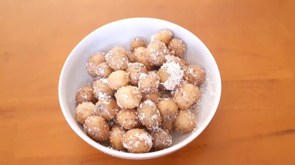 Pakai 1 bahan, ini cara cepat bersihkan kentang dalam jumlah banyak tanpa perlu dikupas kulitnya