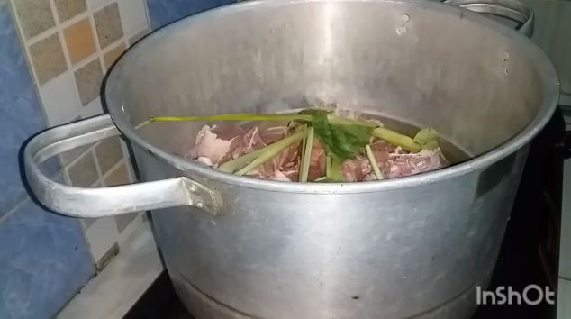 Jangan langsung dimasukkan, ini trik menyimpan daging dalam freezer agar bebas bau dan tahan lama
