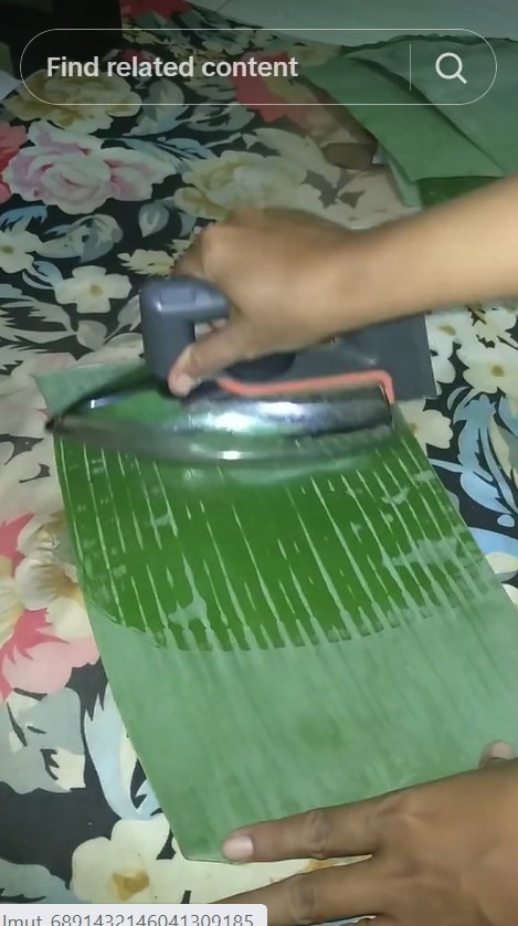 Tanpa dibakar atau dikukus, ini trik cepat melenturkan daun pisang agar tidak mudah sobek