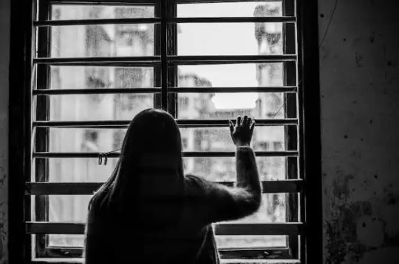 Arti mimpi gigi atas copot yang penuh makna mendalam © 2023 brilio.net