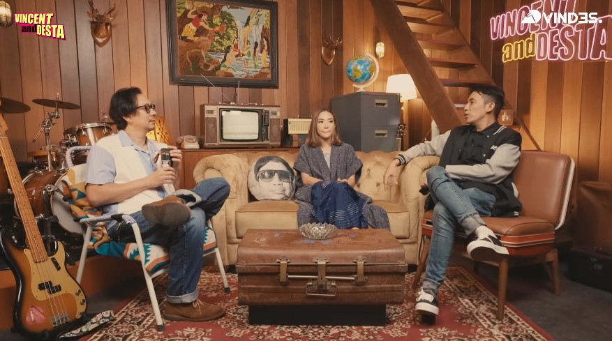 Desta satu acara bareng Gisella © YouTube Desta satu acara bareng Gisella © YouTube