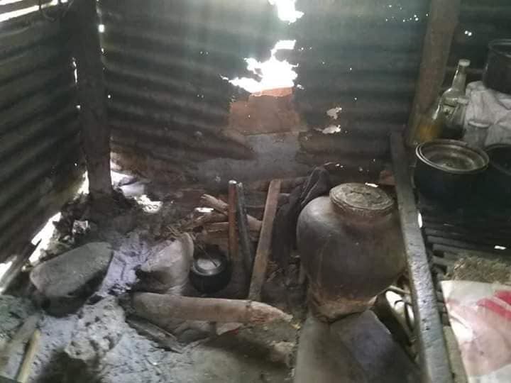 gubuk reyot seng direnovasi jadi apik © Facebook/Emylia Dahlans