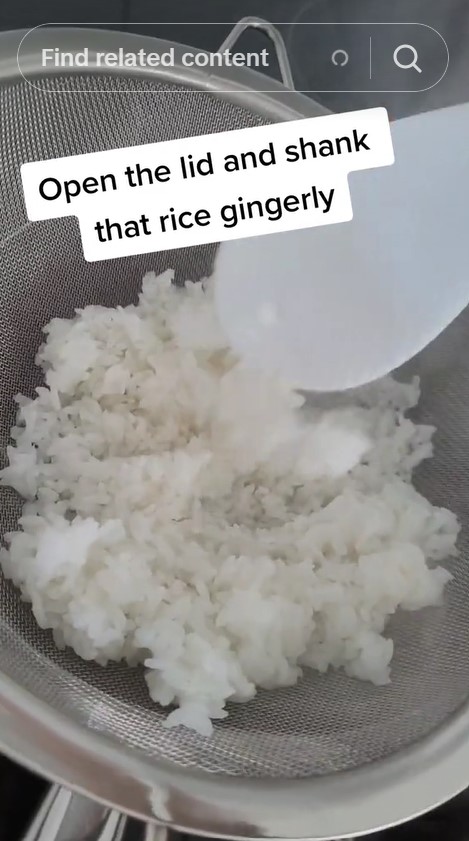 Langsung pulen dalam 8 menit, ini trik cepat menghangatkan nasi sisa tanpa microwave atau rice cooker