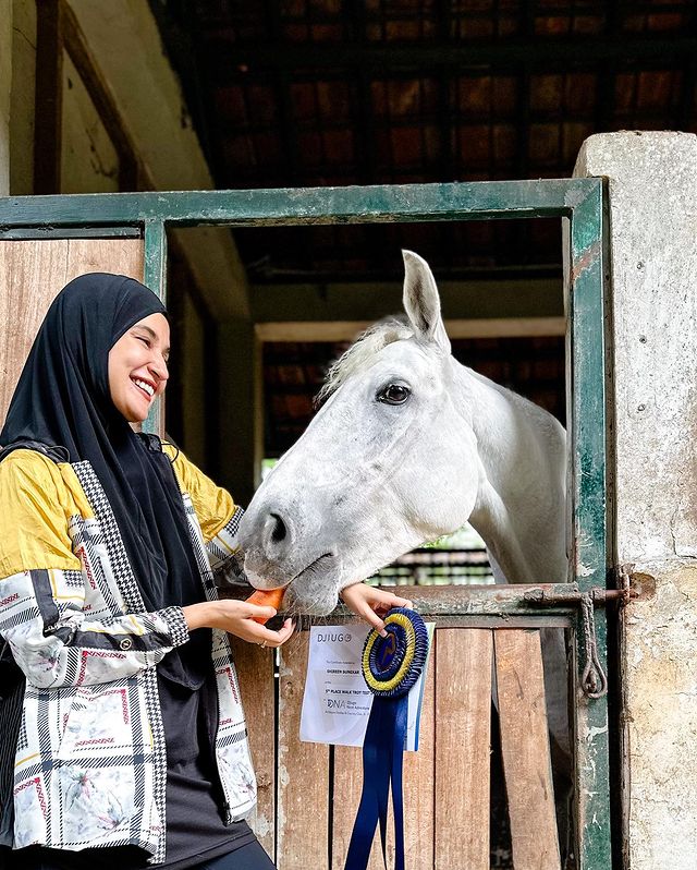 potret shireen berkuda © 2023 brilio.net potret shireen berkuda © 2023 brilio.net