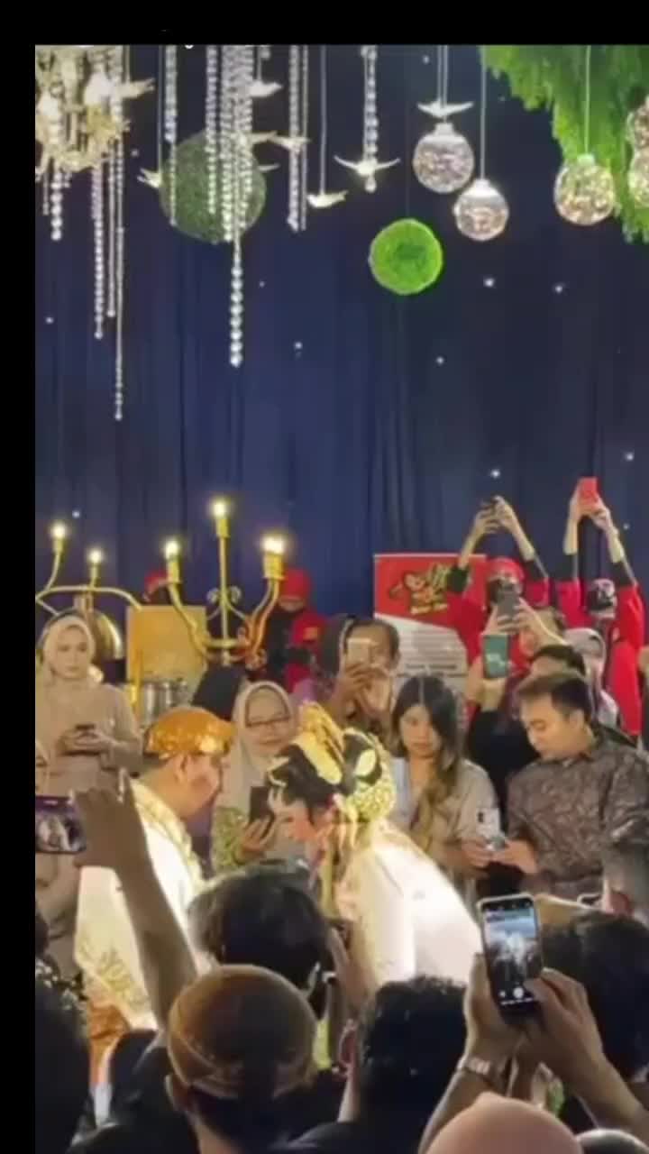 momen akad nikah denny caknan dan bella © berbagai sumber